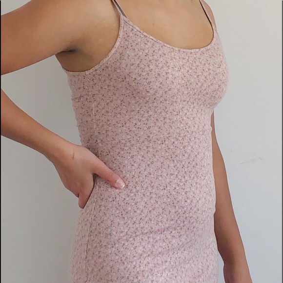 Brandy Melville pink Kyran dress with flowers - Picture 2 of 3